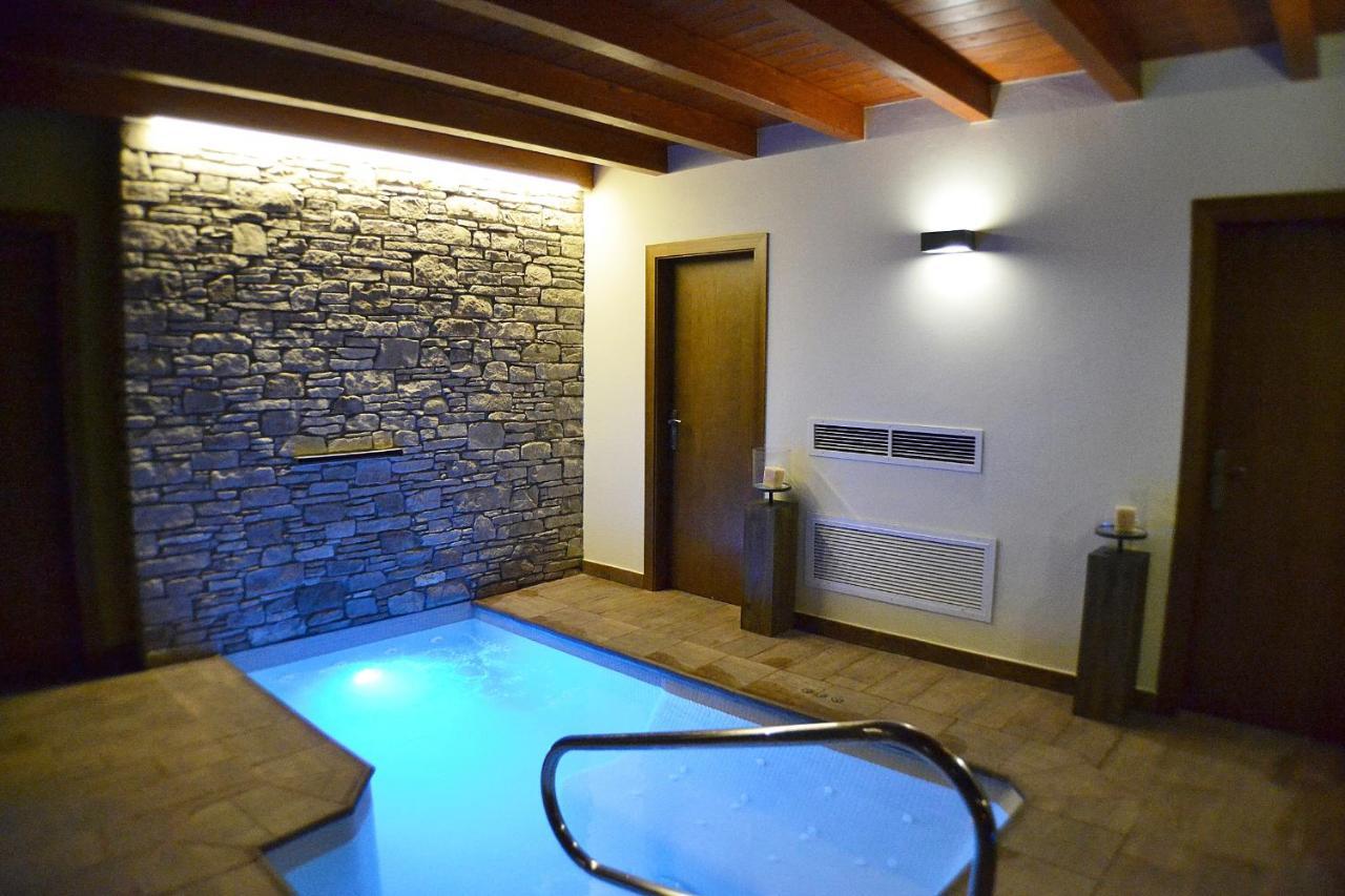 Alba D'Esteve. Casa Rural Espot Exterior foto