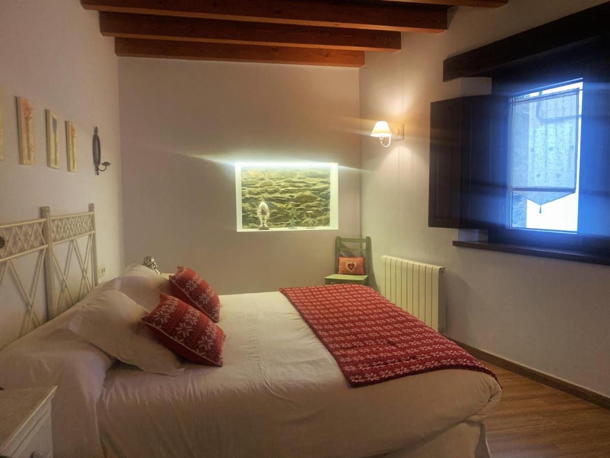 Alba D'Esteve. Casa Rural Espot Exterior foto