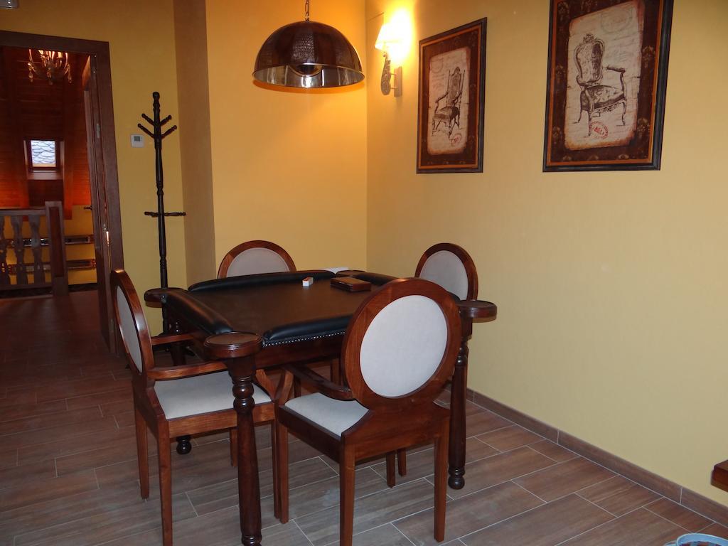 Alba D'Esteve. Casa Rural Espot Quarto foto