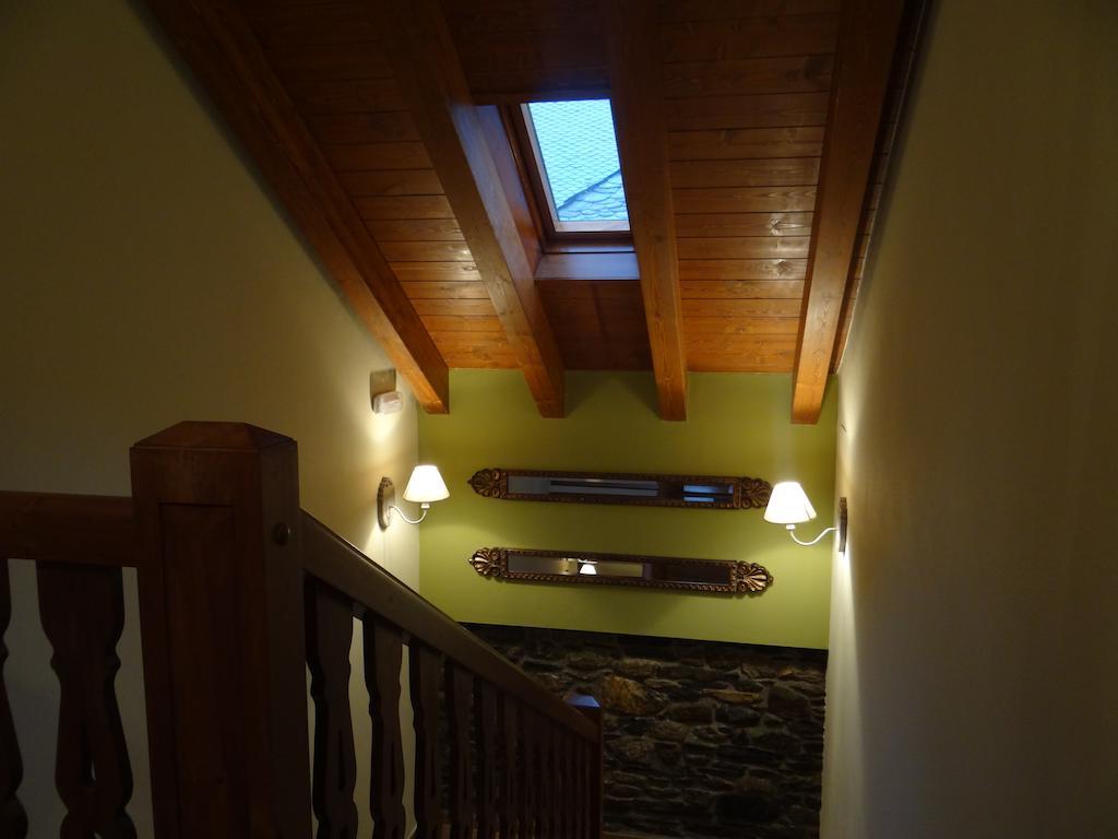 Alba D'Esteve. Casa Rural Espot Quarto foto